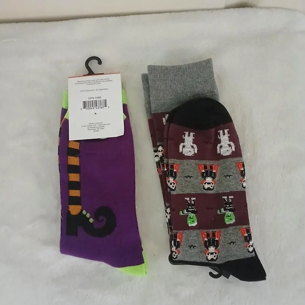 NWT 2 Pairs Halloween Socks Trick or Treat Witch Stripes Mummy Vampire Monster